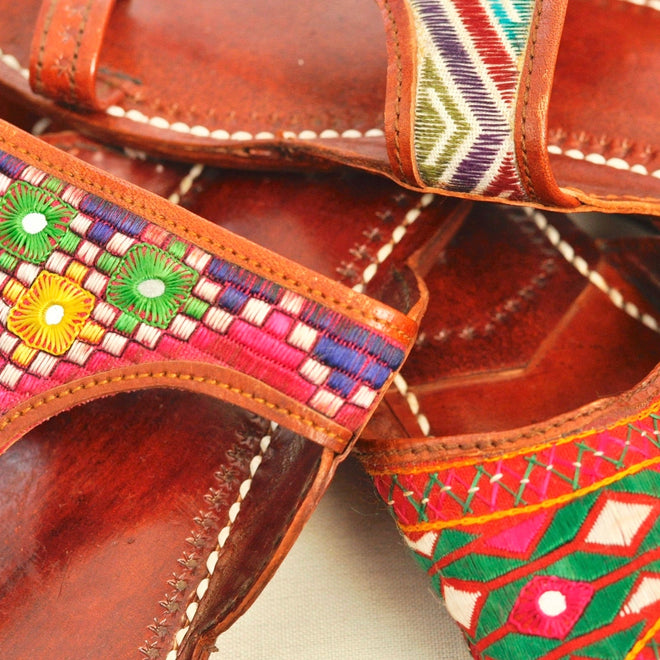 LEATHER SANDALS
