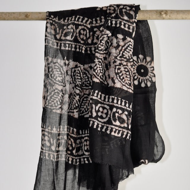 bagru ストール　刺繍　ハンドブロックプリント bagru ストール redcheck ハンドブロックプリント - メルカリ