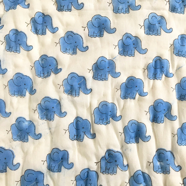 ゾウさんの子供用掛け布団　ブルー　ELEPHANT BABY QUILT / COTTON COMFORTER