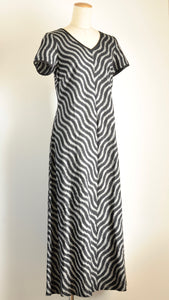 Fabindia　半袖のロングドレス　IKAT LONG DRESS