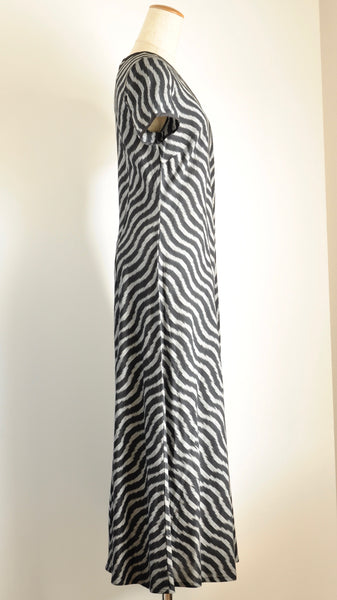 Fabindia　半袖のロングドレス　IKAT LONG DRESS